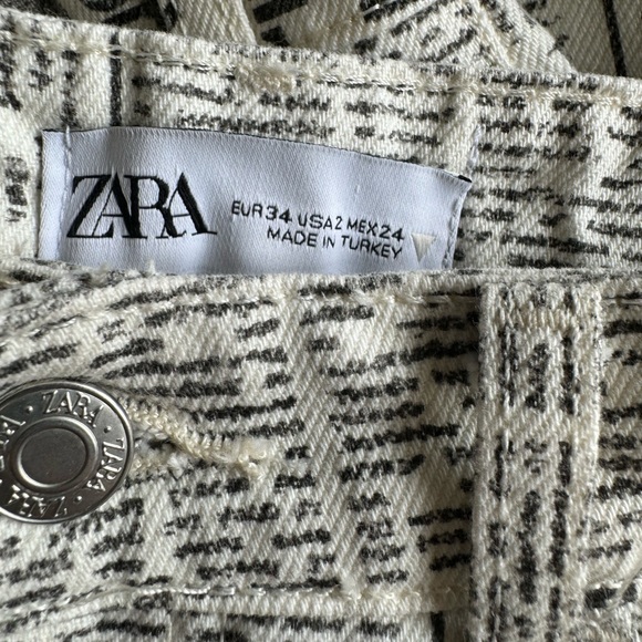 Zara White Newspaper Jeans - Picture 7 of 8